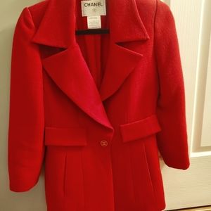 Chanel Very rare and flattering style blazer